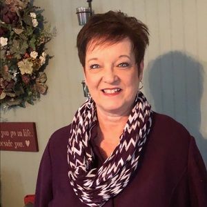 Meet your Posher, Joy